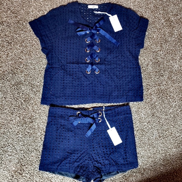 💥NWT LAST ONE!💥💙 The Sang navy blue eyelet lace top & bottom set fits xs-m💙 - Picture 2 of 5